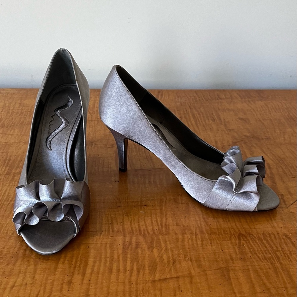 Nina Elegant Silver Peep-Toe Heels